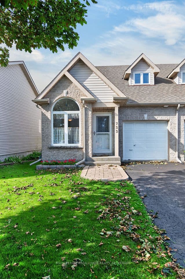 733 Shires Way, Kingston, ON K7M 8X9 – main photo