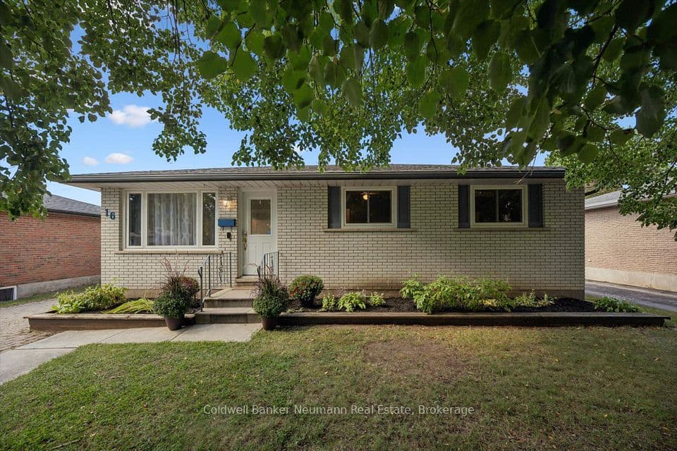 16 Argyle Drive, Guelph, ON N1G 2P2 – main photo