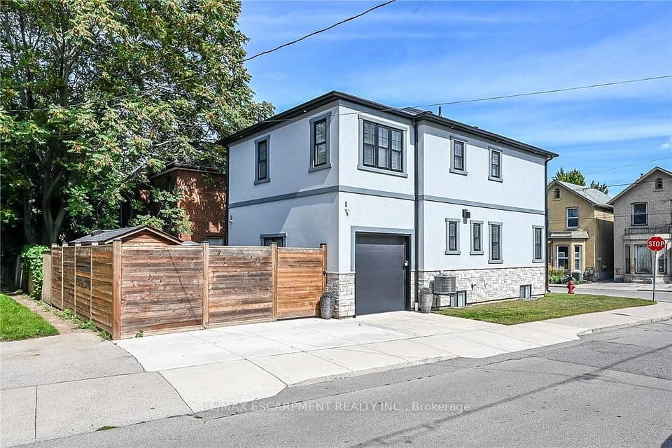 109 Ray Street, Hamilton, ON L8R 2Y1 – photo 2