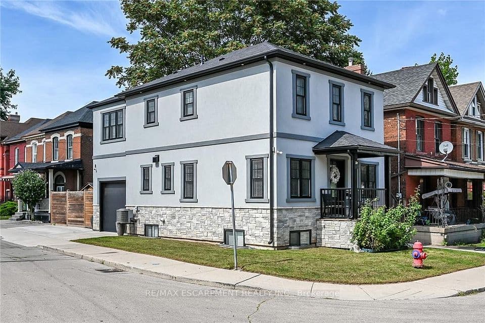 109 Ray Street, Hamilton, ON L8R 2Y1 – main photo