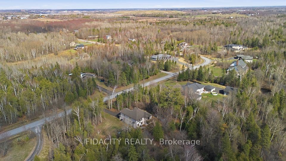 152 Wilbert Cox Drive, Carp - Huntley Ward, ON K0A 1L0 – photo 3