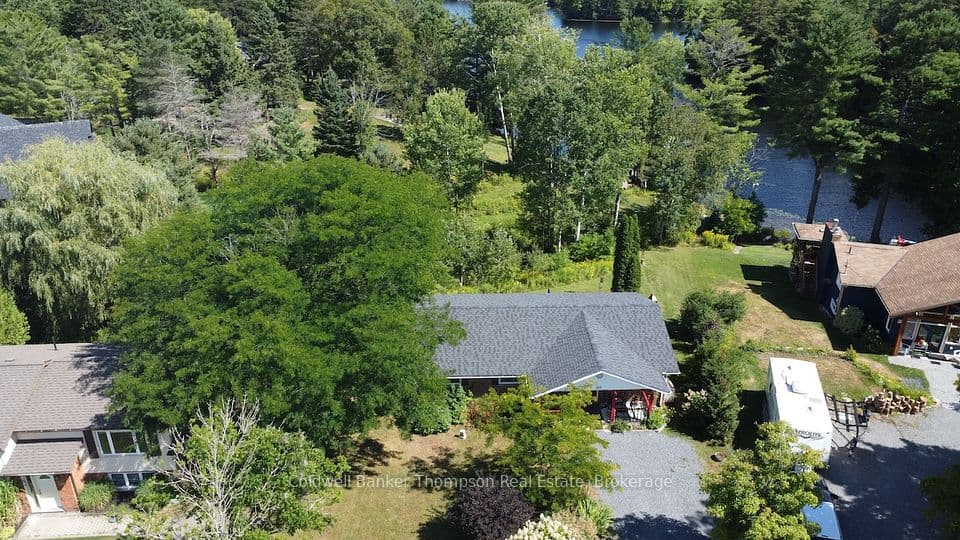 284 Lawrence Avenue, Huntsville, ON P1H 1R6 – photo 3