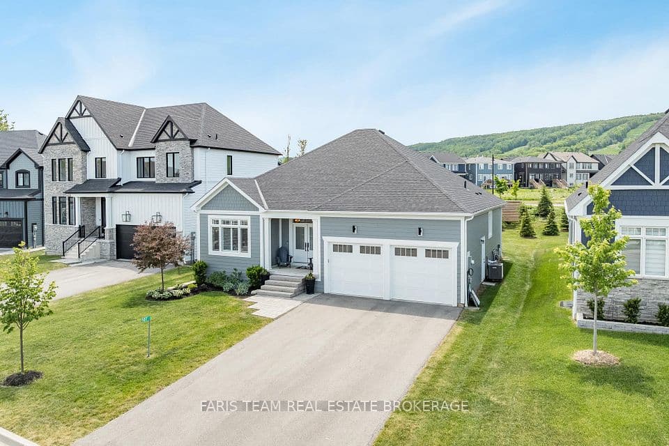 107 Stillwater Crescent, Blue Mountains, ON L9Y 4P5 – photo 2