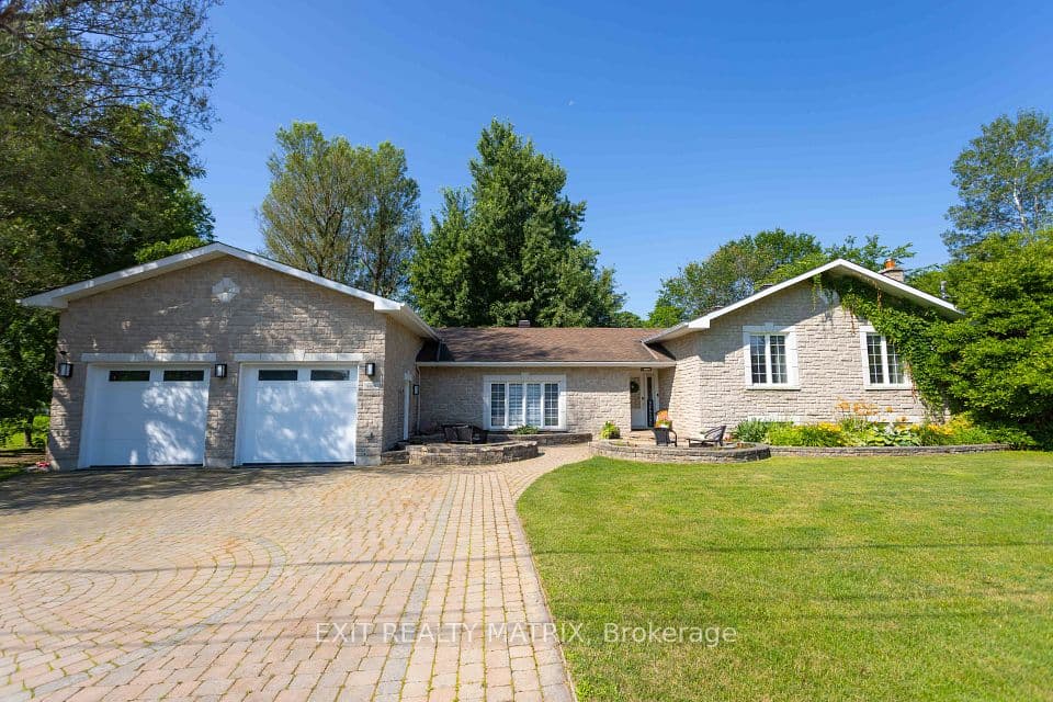8399 Rowan Drive, Greely - Metcalfe - Osgoode - Vernon and Area, ON K0A 2P0 – main photo