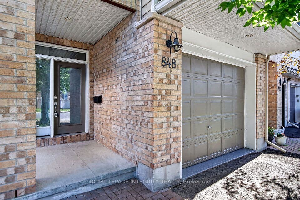 848 White Alder Avenue, Blossom Park - Airport and Area, ON K1T 0H1 – photo 3