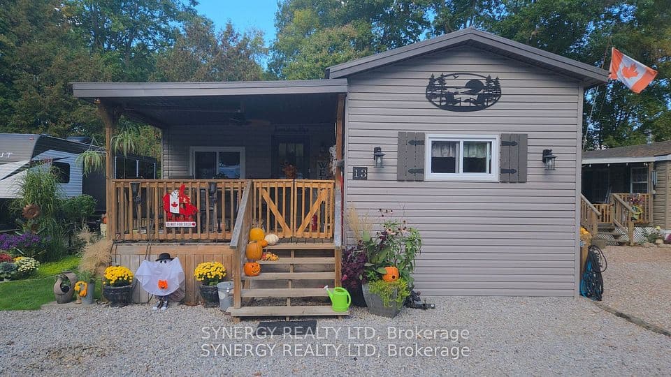 24749 Park Street, Strathroy-Caradoc, ON N7G 1P4 – photo 2