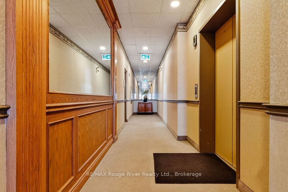 1 Queen Street 402, Cobourg, ON K9A 1M8 – photo 3