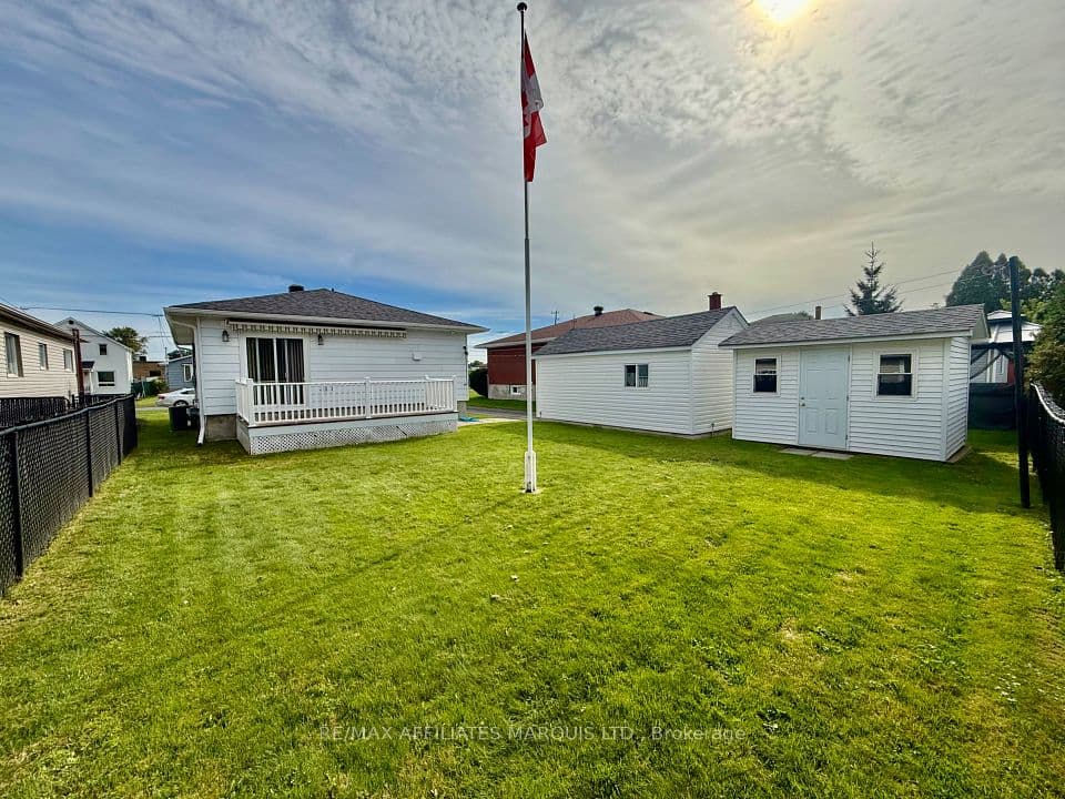 1330 Aubin Avenue, Cornwall, ON K6J 4R8 – photo 2