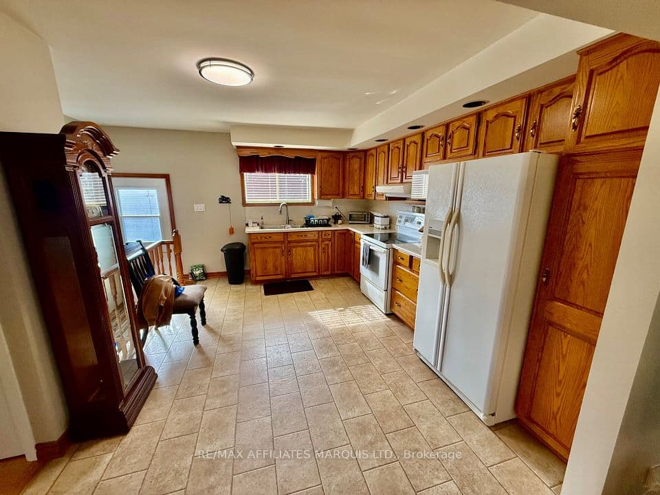 1330 Aubin Avenue, Cornwall, ON K6J 4R8 – photo 3