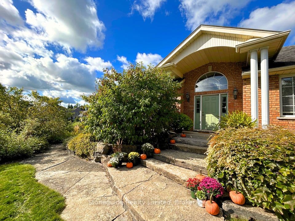 1580 College Park Drive, Peterborough, ON K9K 2G9 – photo 2