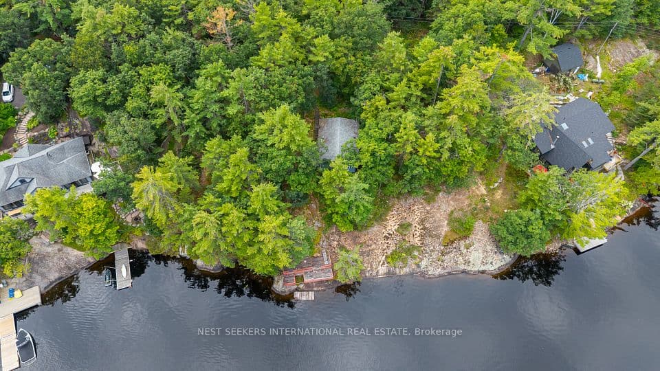 1327-1329 Woodland Drive, Gravenhurst, ON P1P 1R2 – photo 2