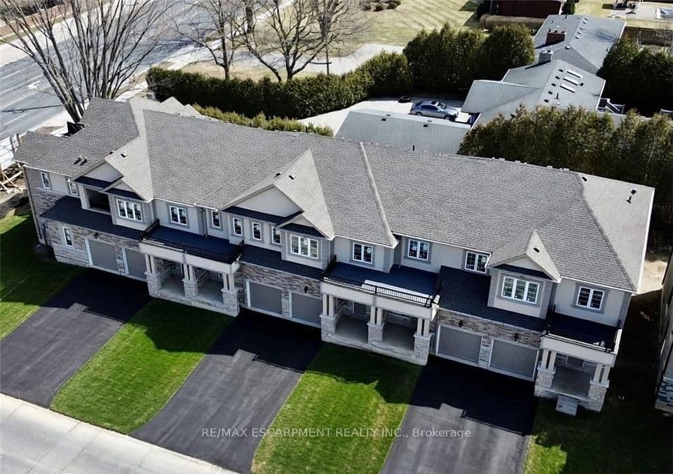 11 DAVINCI Boulevard, Hamilton, ON L9B 1B7 – main photo