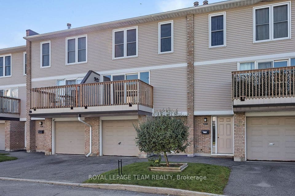 284 Dalehurst Drive D, Tanglewood - Grenfell Glen - Pineglen, ON K2G 4J5 – photo 2