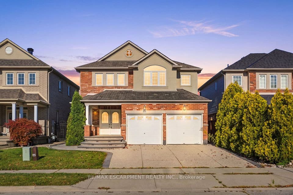 84 Deerborn Drive, Hamilton, ON L8V 0A7 – main photo