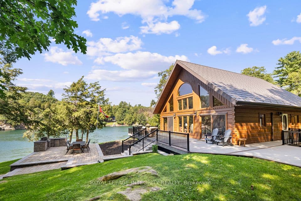 26 Wallace Island, Leeds and the Thousand Islands, ON K0E 1L0 – main photo