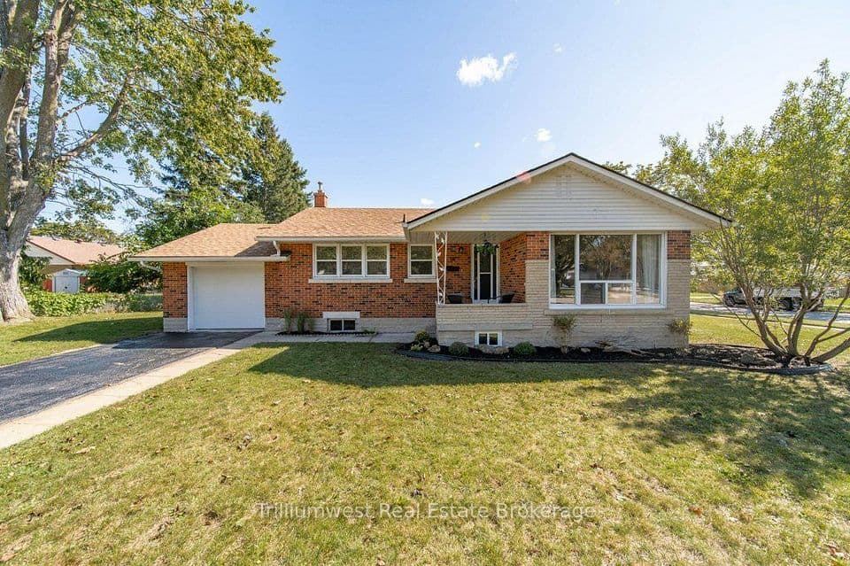 18 Maywood Road, Kitchener, ON N2C 2A3 – photo 2