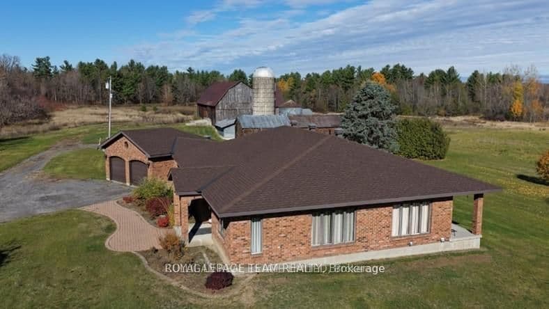 2315 Styles Side Road, Carp - Dunrobin - Huntley - Fitzroy and Area, ON K0A 2H0 – photo 2