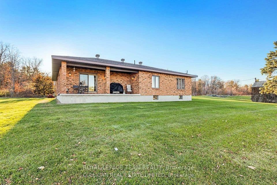 2315 Styles Side Road, Carp - Dunrobin - Huntley - Fitzroy and Area, ON K0A 2H0 – photo 3