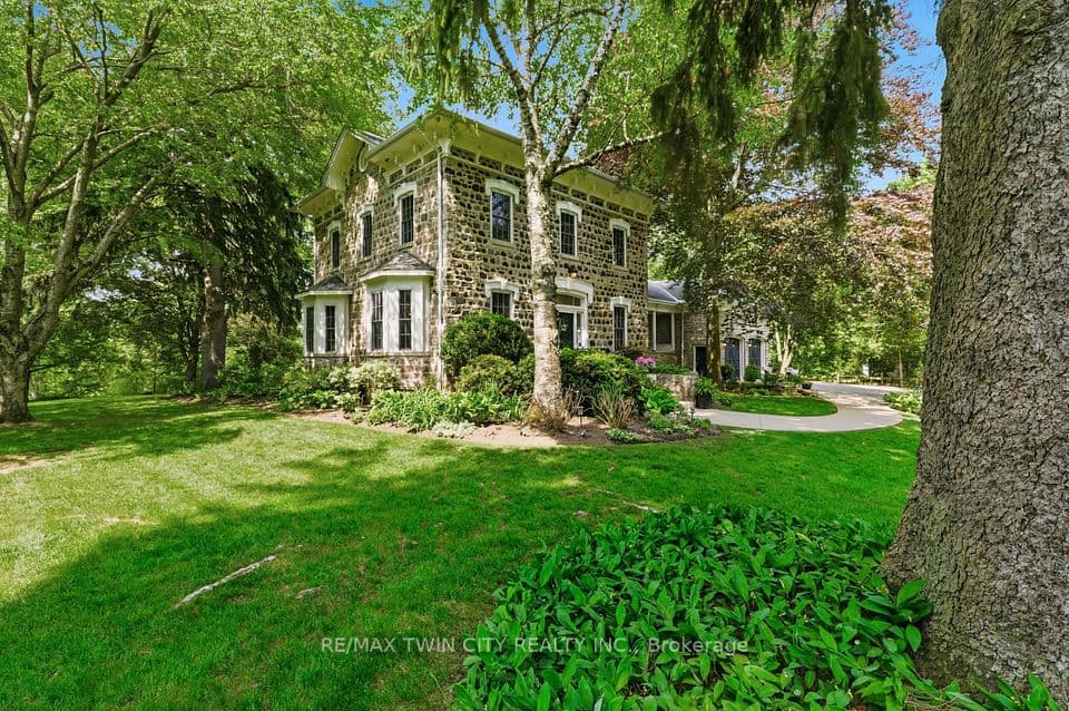 25 Dunbar Street, Brant, ON N0B 1W0 – main photo