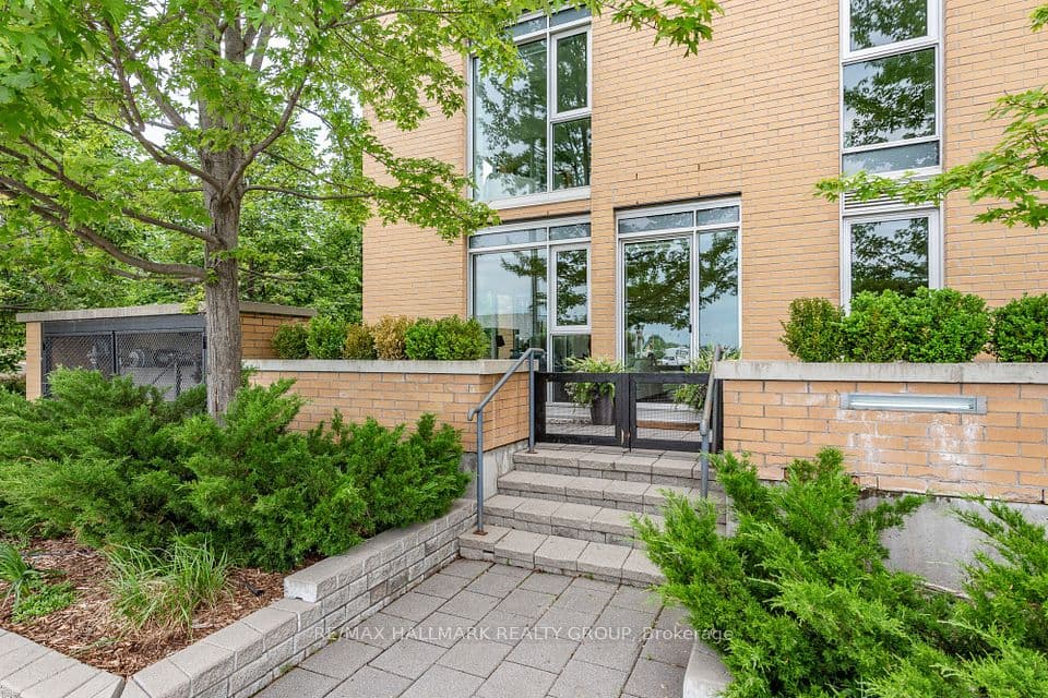200 Lett Street 110, West Centre Town, ON K1R 0A7 – photo 3