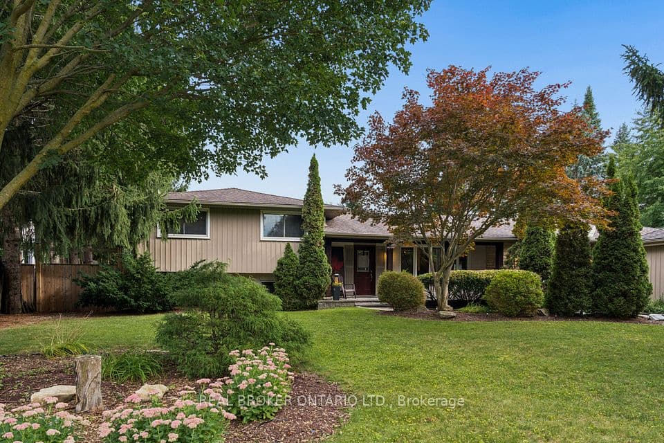 373 Forestlawn Road, Waterloo, ON N2K 2J4 – main photo