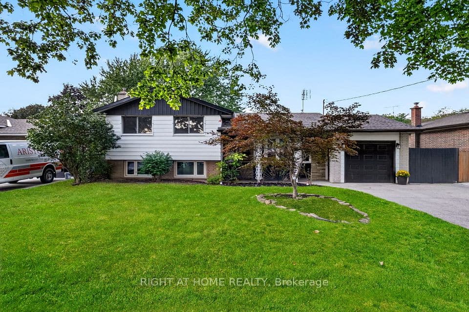 19 Brentwood Drive, St. Catharines, ON L2M 4M1 – main photo