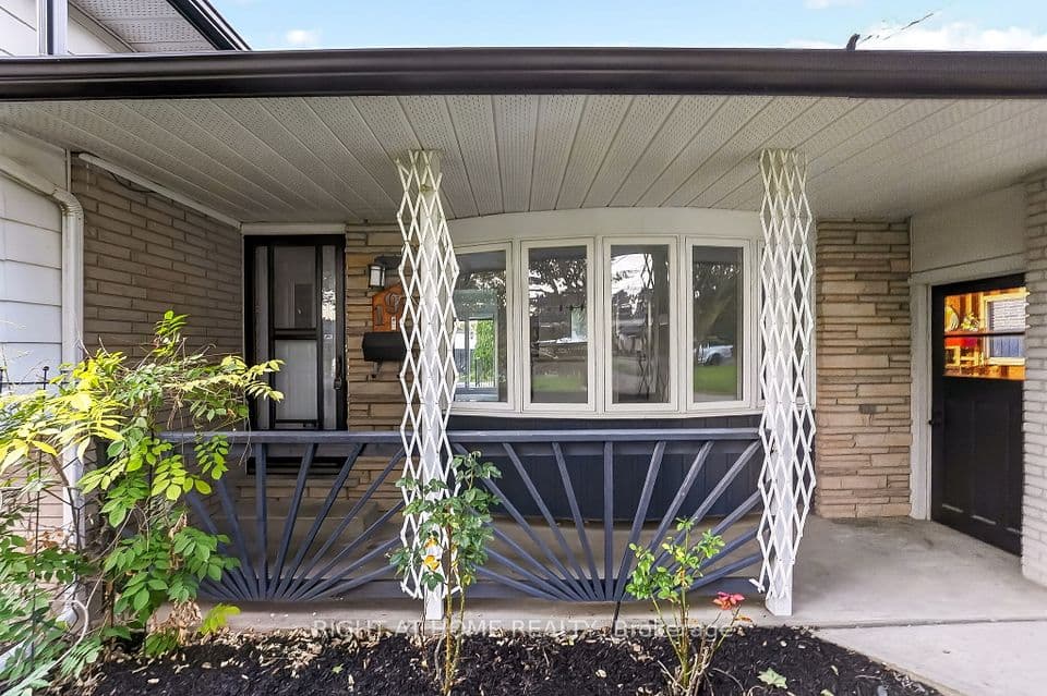19 Brentwood Drive, St. Catharines, ON L2M 4M1 – photo 3