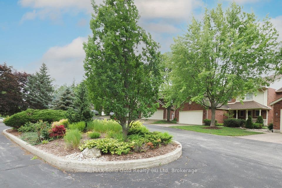 405 Glasgow Street 4, Kitchener, ON N2M 2N1 – photo 2