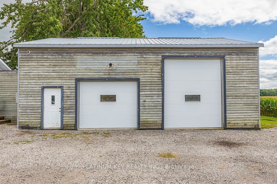 2731 Longwoods Road, Southwest Middlesex, ON N0L 2N0 – photo 3