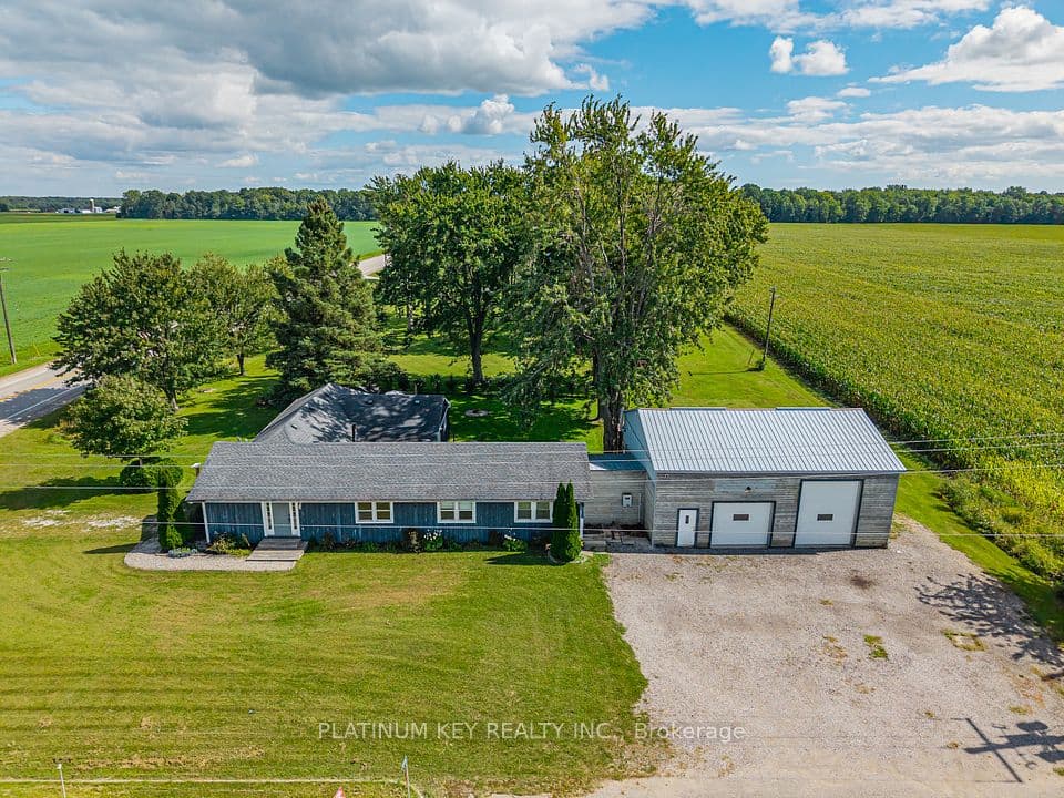 2731 Longwoods Road, Southwest Middlesex, ON N0L 2N0 – main photo