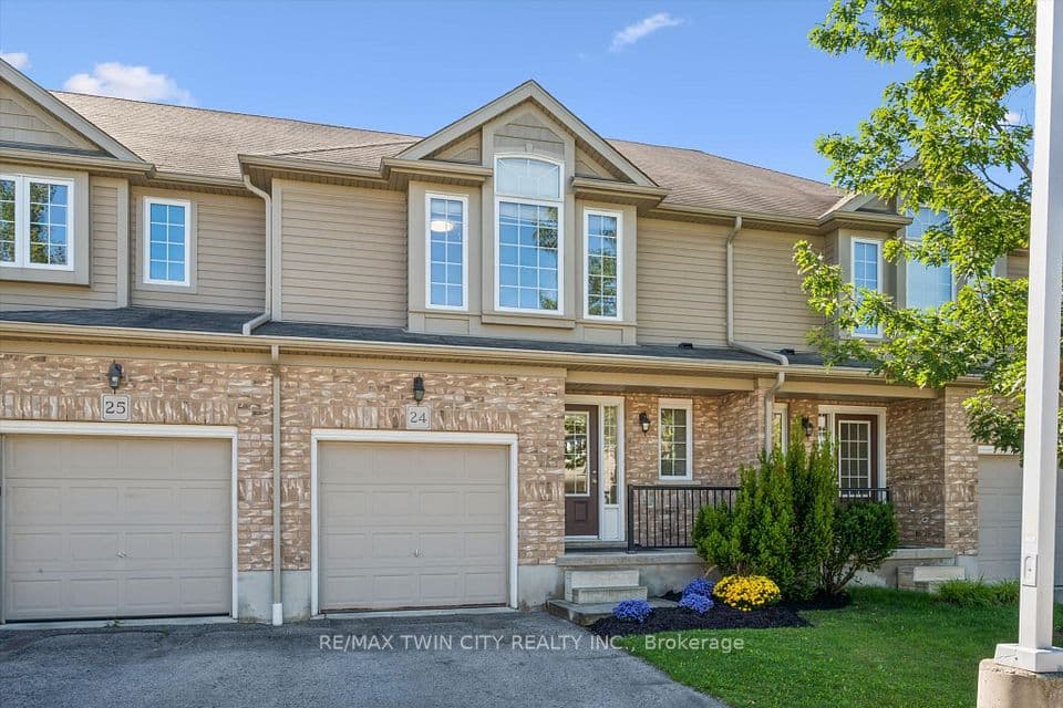 555 Chablis Drive 24, Waterloo, ON N2T 2Y1 – photo 2
