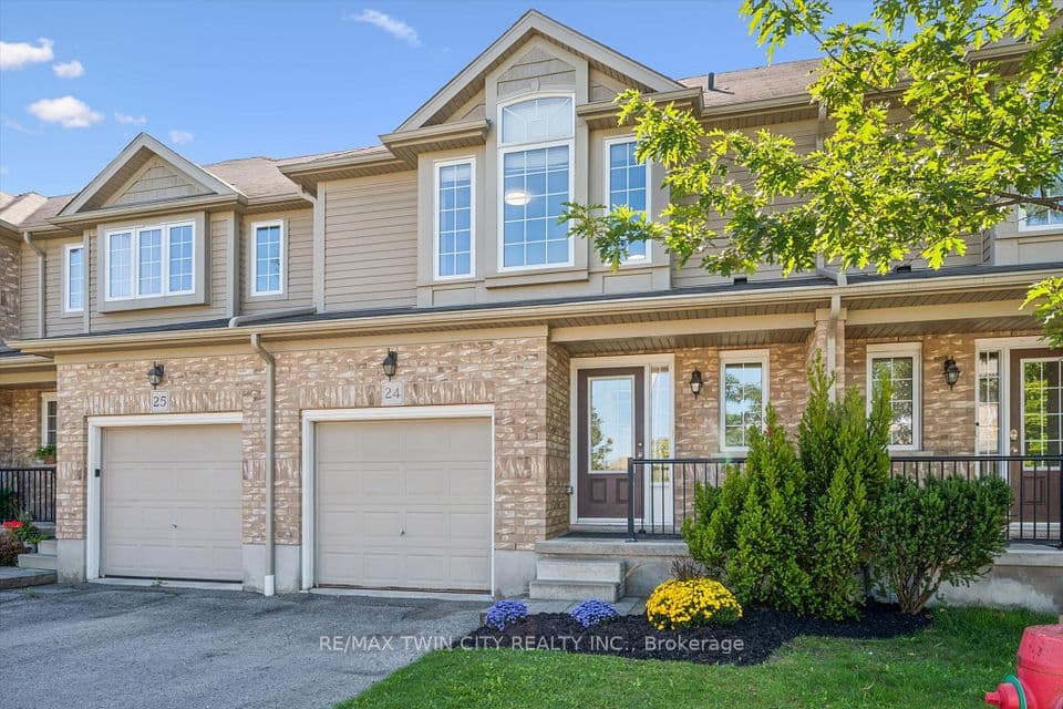 555 Chablis Drive 24, Waterloo, ON N2T 2Y1 – photo 3