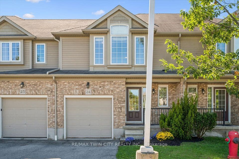 555 Chablis Drive 24, Waterloo, ON N2T 2Y1 – main photo