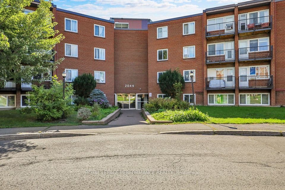 2044 Arrowsmith Drive 208C, Beacon Hill North - South and Area, ON K1J 7V8 – photo 2