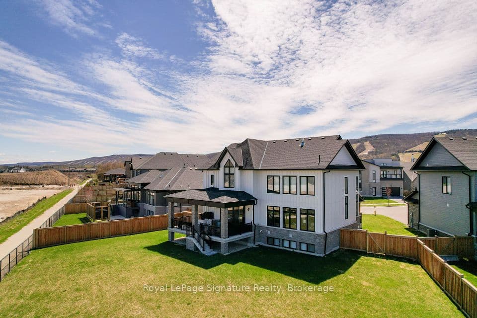 110 Cattail Crescent, Blue Mountains, ON L9Y 5L3 – photo 2