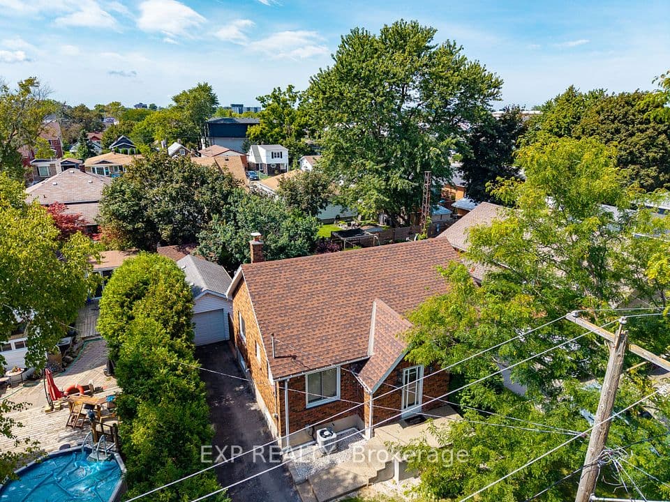 61 Marmora Street, St. Catharines, ON L2P 3C2 – photo 3