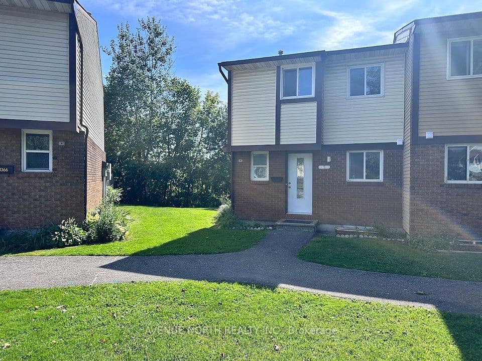 1370 Foxwell Street 7, Cyrville - Carson Grove - Pineview, ON K1B 5J2 – main photo