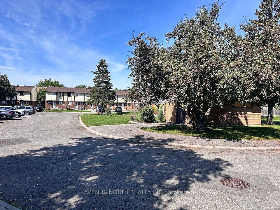 1370 Foxwell Street 7, Cyrville - Carson Grove - Pineview, ON K1B 5J2 – photo 3