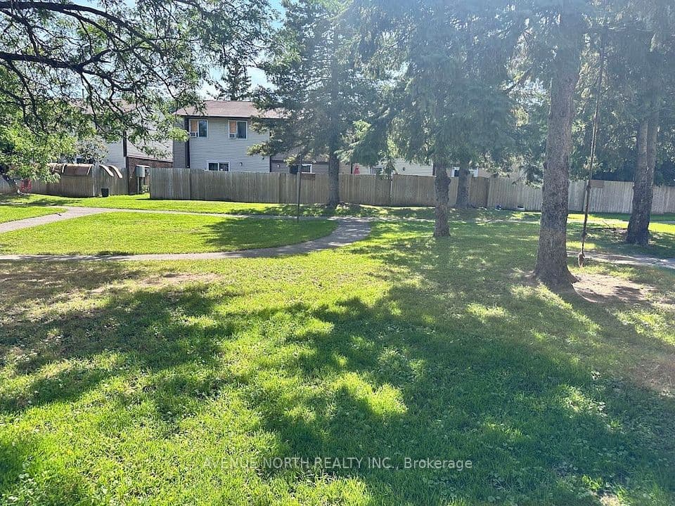 1469 Foxwell Street, Cyrville - Carson Grove - Pineview, ON K1B 5J5 – photo 3