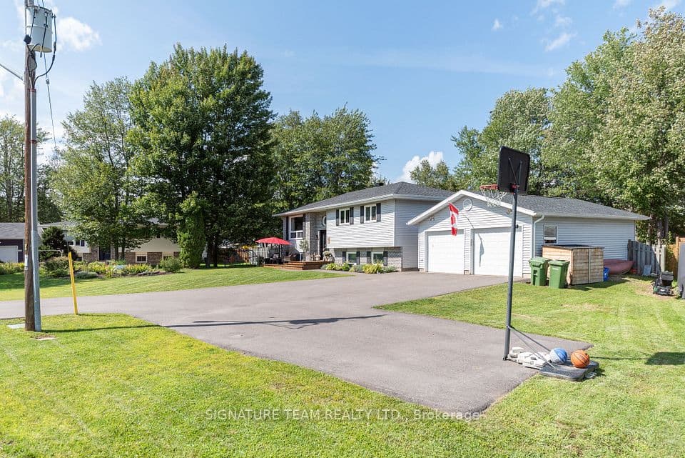 21 Lisa Crescent, Petawawa, ON K8H 2Z8 – photo 2