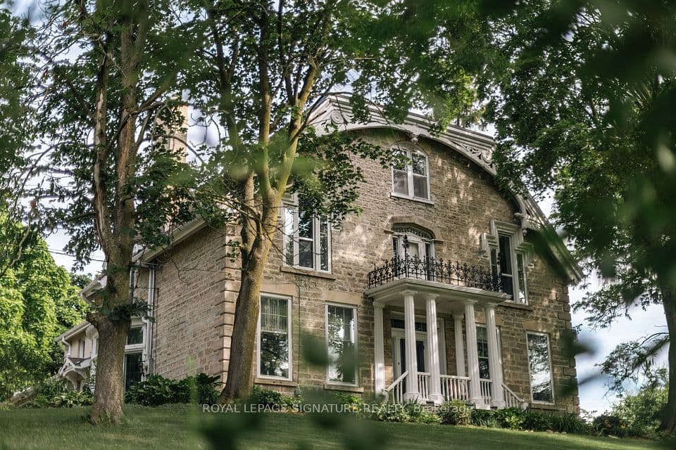 127 Jacob Street, Cambridge, ON N3H 2T7 – photo 2