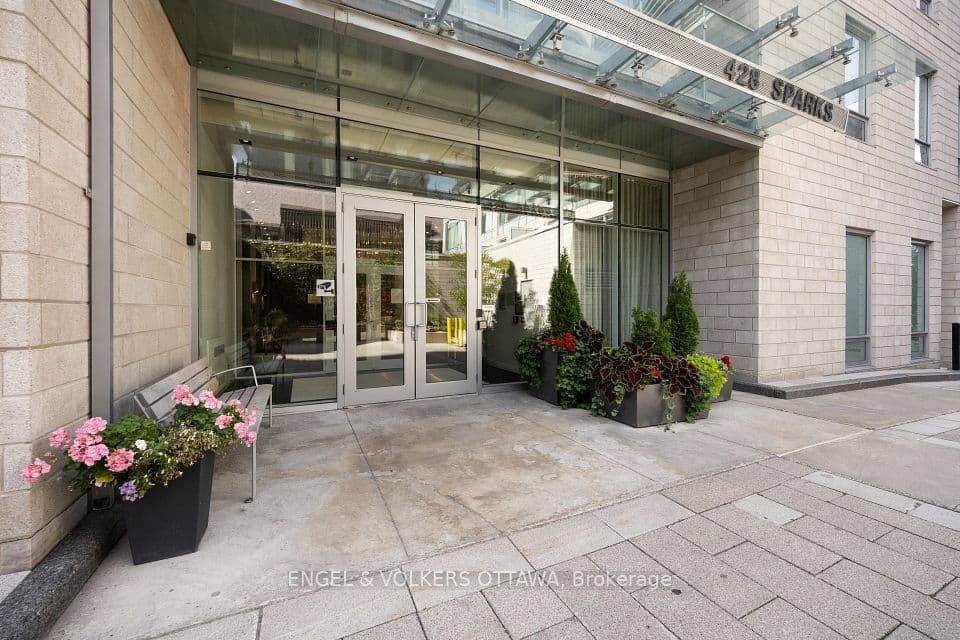 428 Sparks Street 701, Ottawa Centre, ON K1R 0B3 – photo 2