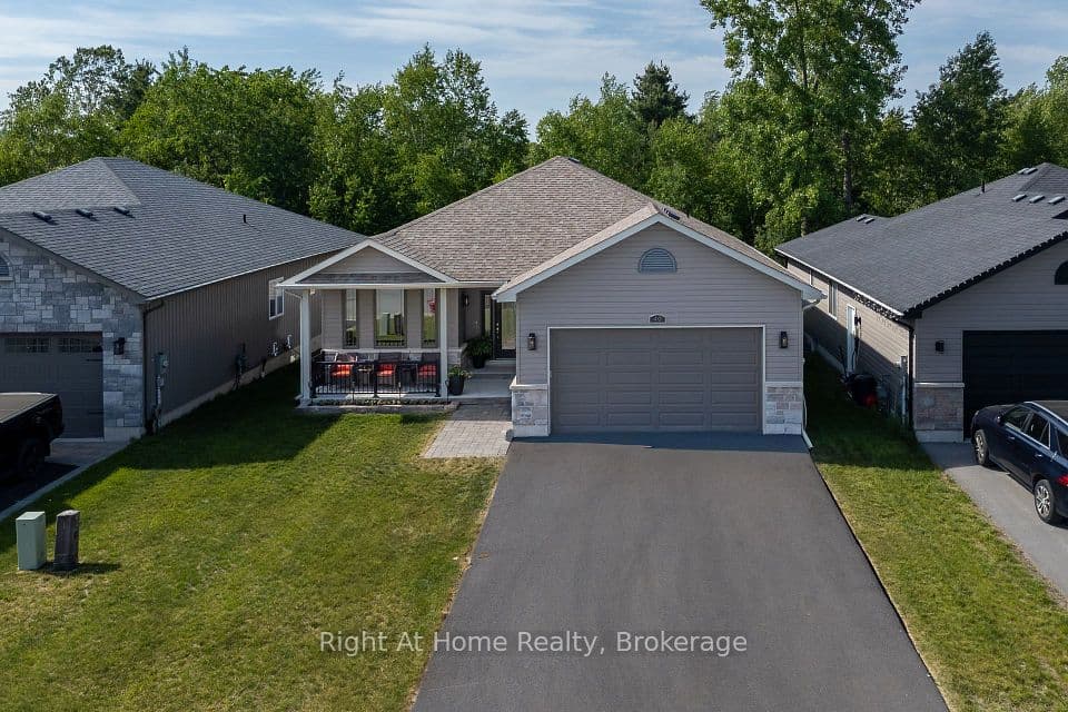 40 Birchmount Street, Quinte West, ON K8V 0C6 – main photo
