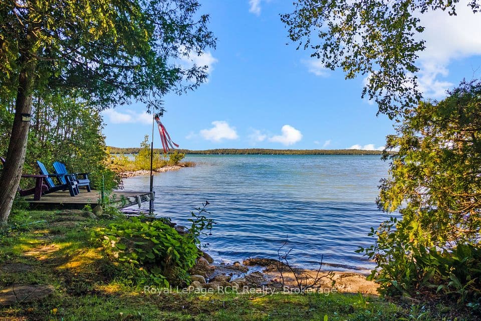 50 S Hansen Drive S, South Bruce Peninsula, ON N0H 2T0 – main photo