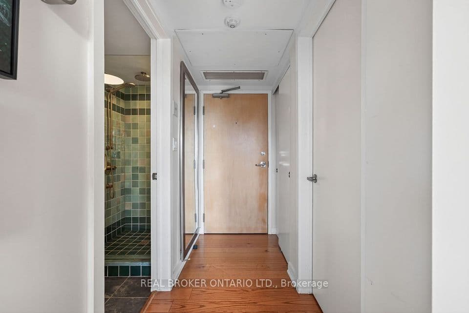 1014 Bank Street 305, Glebe - Ottawa East and Area, ON K1S 3W8 – photo 3