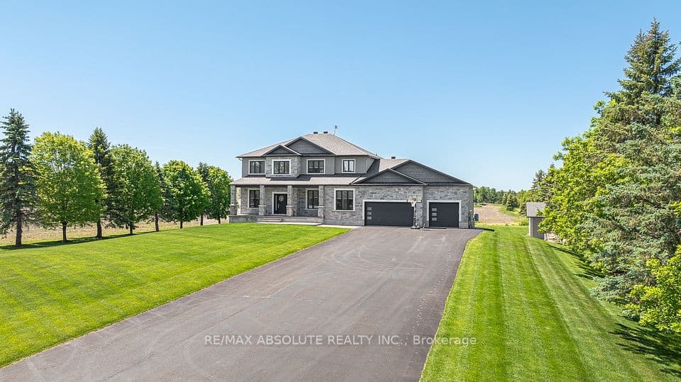 3194 Steeple Hill Crescent, Fallowfield Rd South of Ottawa, ON K1A 2Z0 – photo 2
