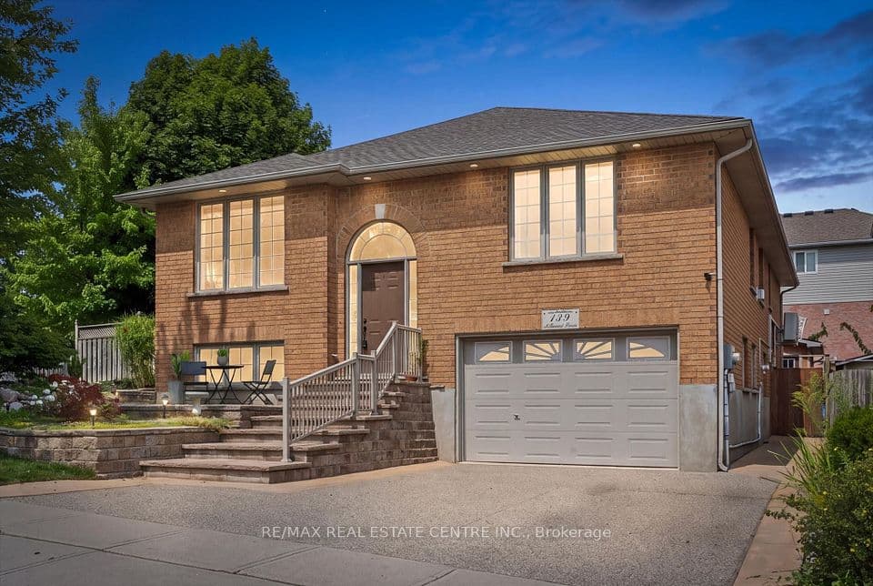 139 Attwood Drive, Cambridge, ON N1T 2A5 – main photo