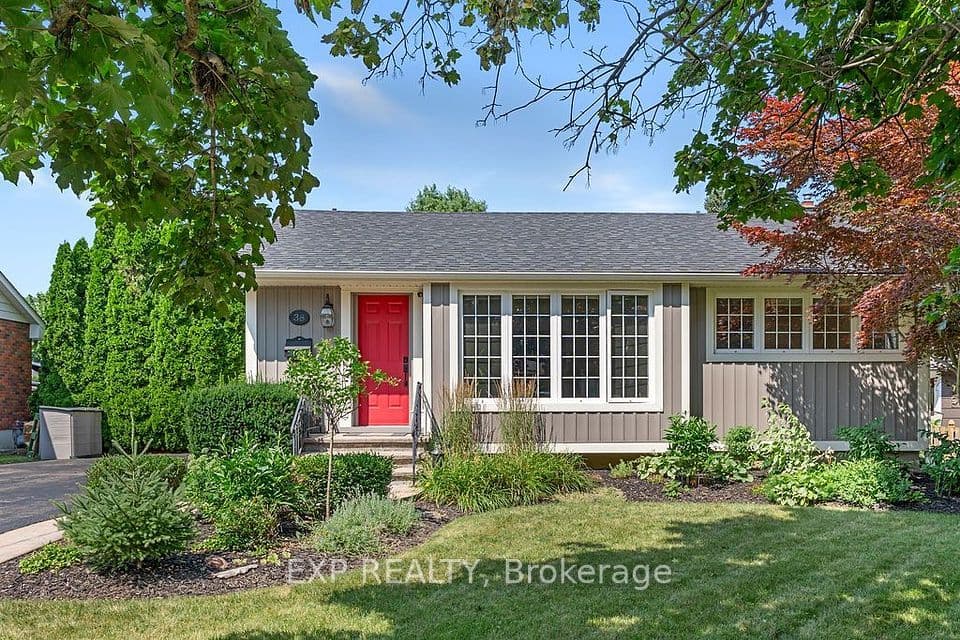 38 Albany Drive, St. Catharines, ON L2N 3T5 – photo 3