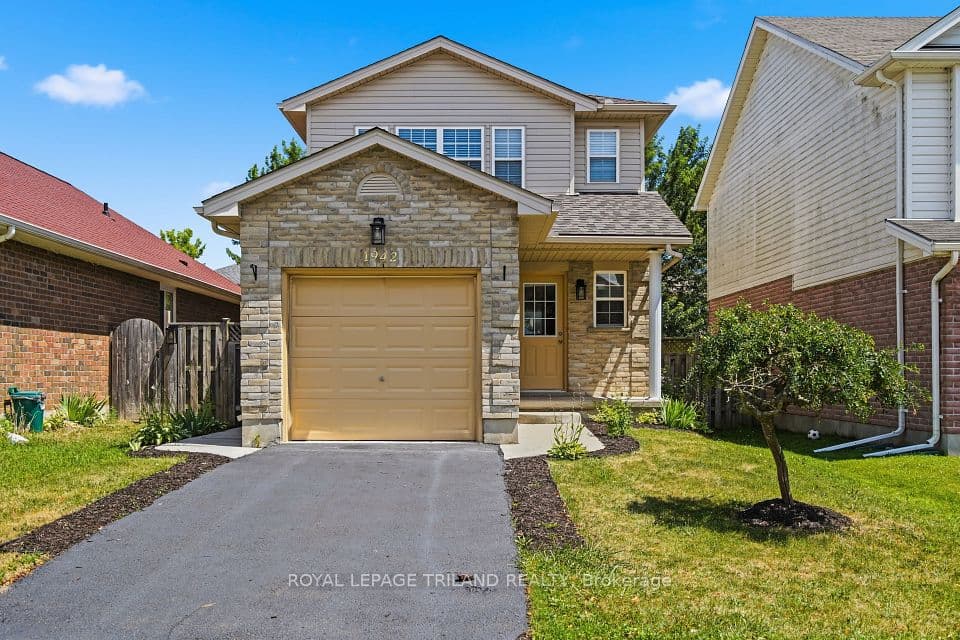 1942 Bloom Crescent, London North, ON N5X 4N1 – main photo