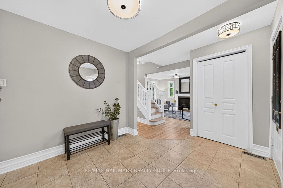 1608 Prince Of Wales Drive, Mooneys Bay - Carleton Heights and Area, ON K2C 1P3 – photo 2
